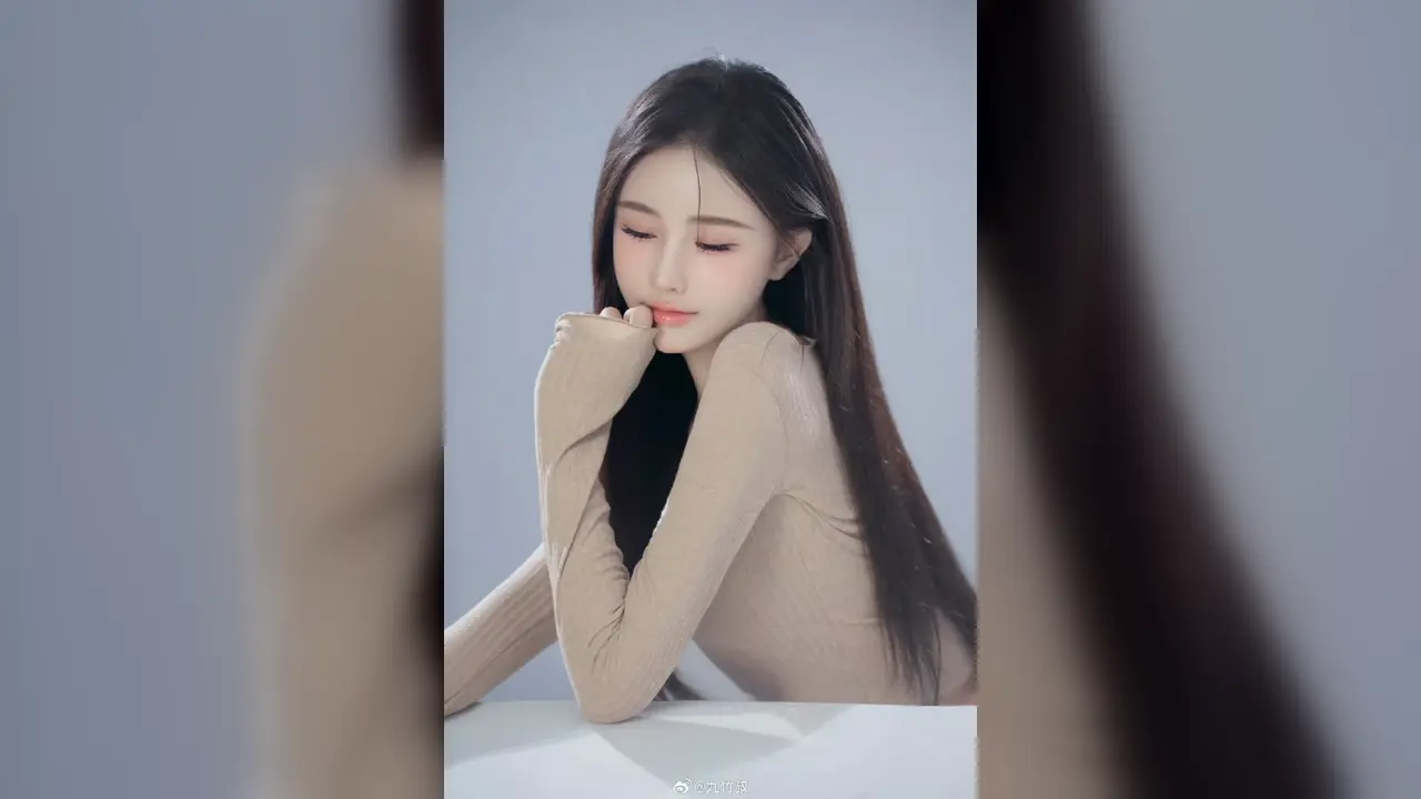 foot20.cn-午后反差写真